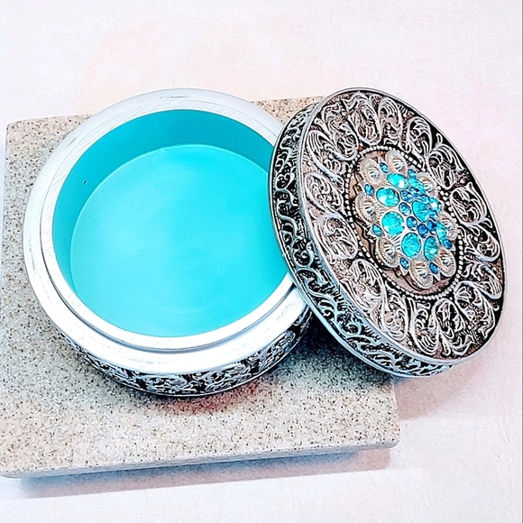 BEJEWELED VINTAGE HEAVY RESIN TRINKET BOX MADE IN FRANCE - Picture 2 of 7